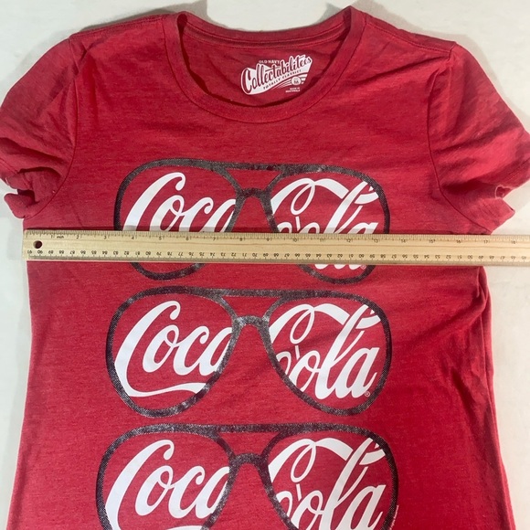 Old Navy Vibrant Red Graphic Tee - Picture 7 of 8